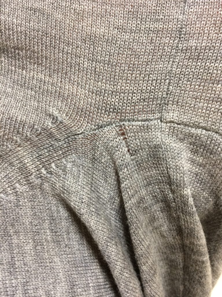 UNIQLO-sweater